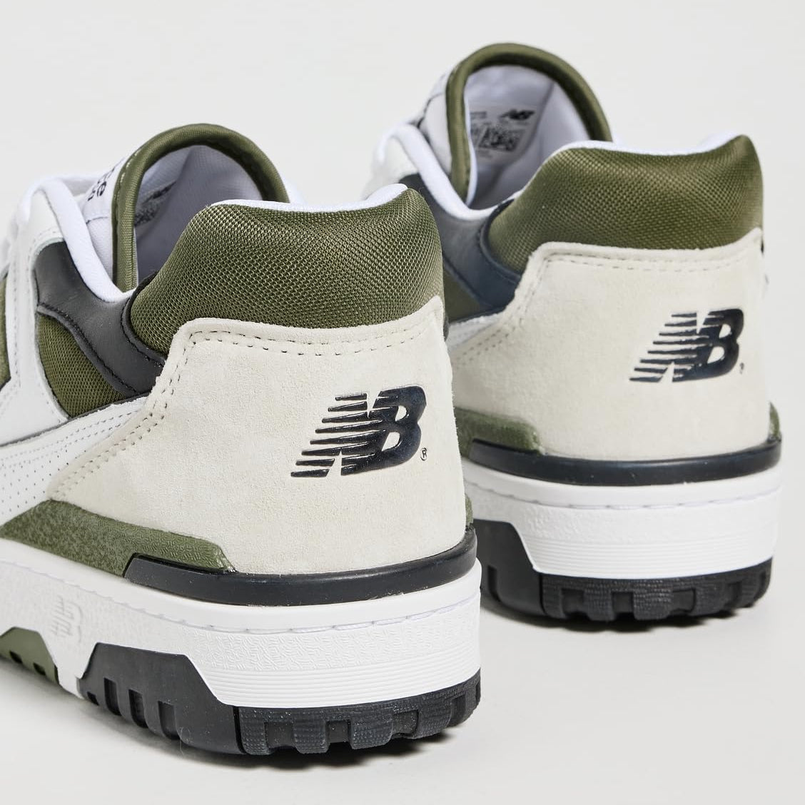 New Balance Men's 550 Sneakers, White/Dark Olivine, 9 Medium US